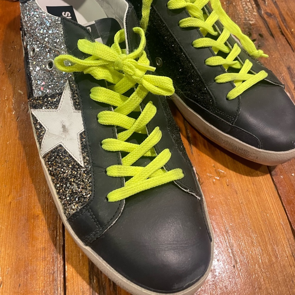 AUTHENTIC & Purchased from Golden Goose — GOLDEN GOOSE SUPER STAR TRIPLE QUARTER